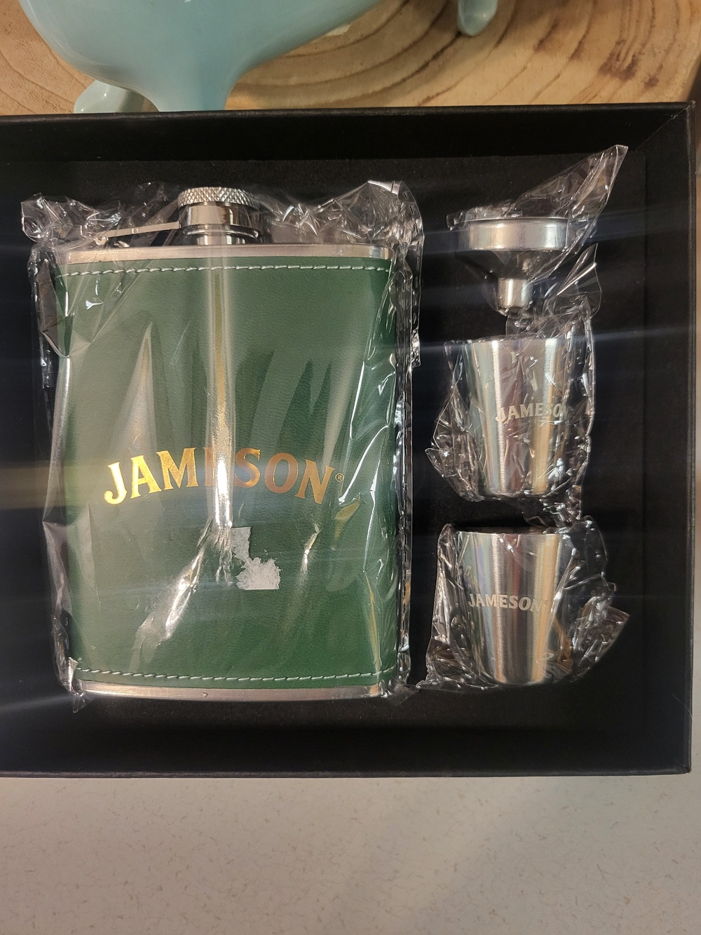 Jameson Green Leather Flask Gift Set - 6oz Hip Flask with Funnel & Shot Cups